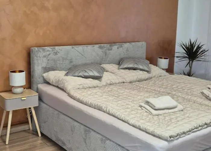 Hradecky Luxury Daire Hradec Králové